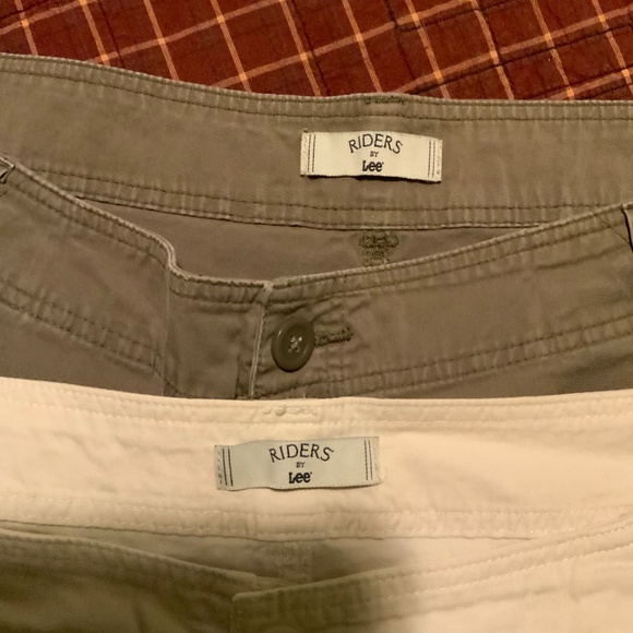 Women’s Lee Riders capris - Picture 2 of 5